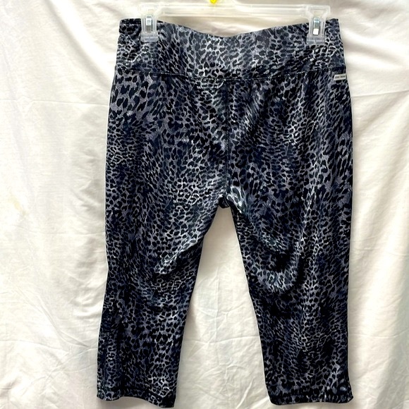 Danskin now dri-more stretchy leopard print drawstring capris ladies sz M 8-10 - Picture 4 of 7